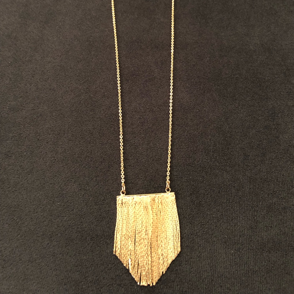 Nwt - Banana Republic Necklace With Tag